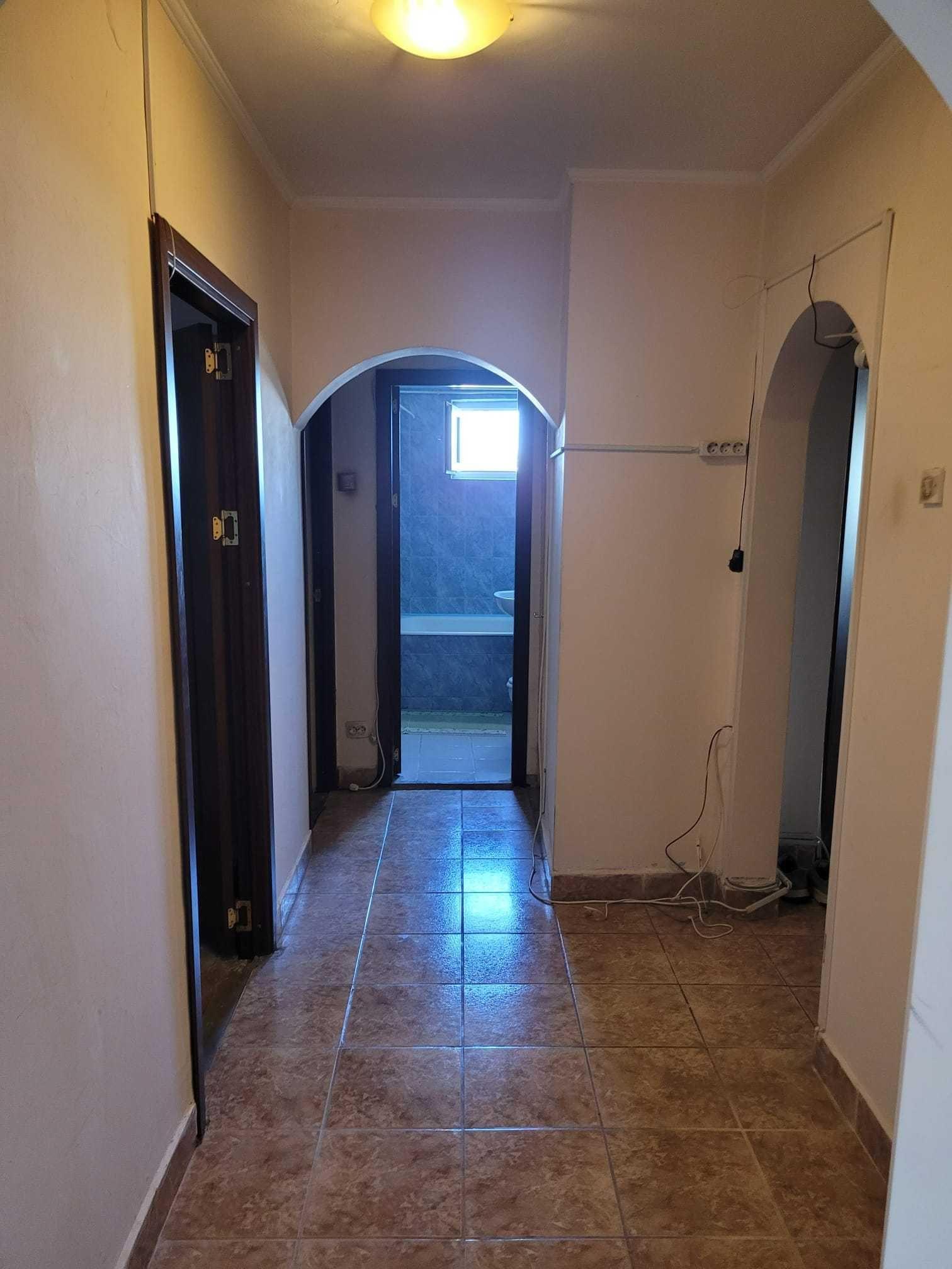 4 camere Bulevard Petrochimistilor - imagine 1