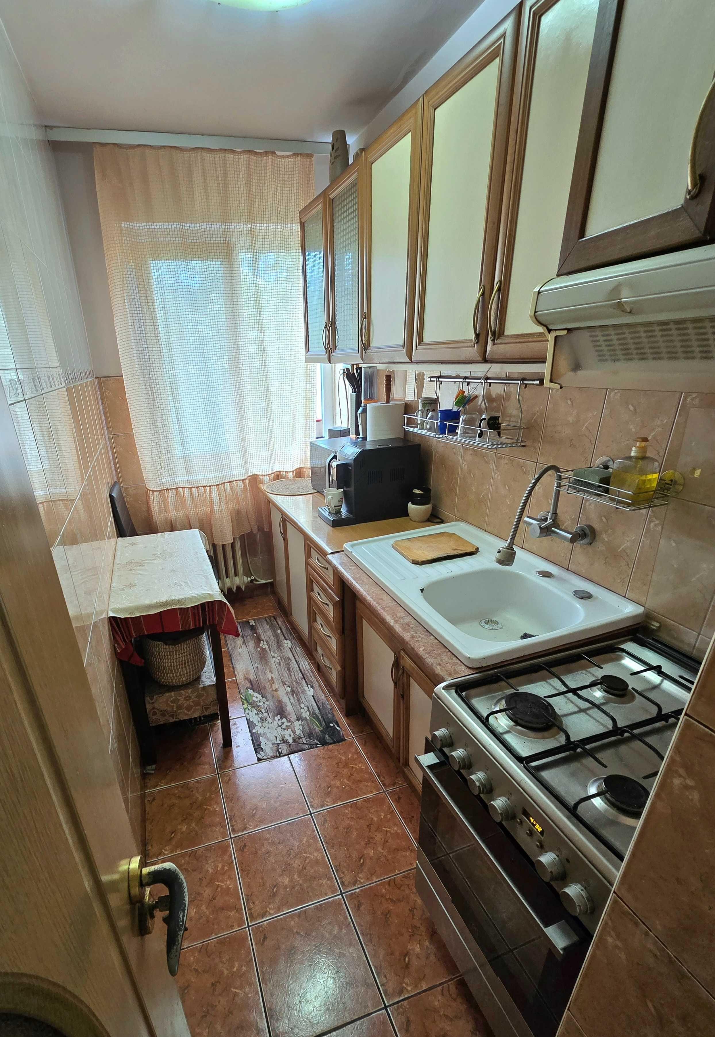 BAIA MARE  Ap.2 camere, 38MP Etaj 4/4, Aleea Neptun  48500€  usor negociabil