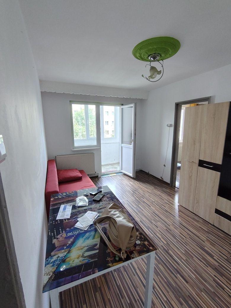 Închiriez apartament Cuza Vodă 3 camere - imagine 1