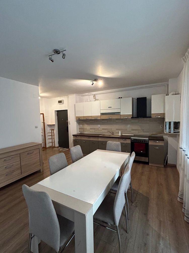 Inchiriez apartament 3 camere