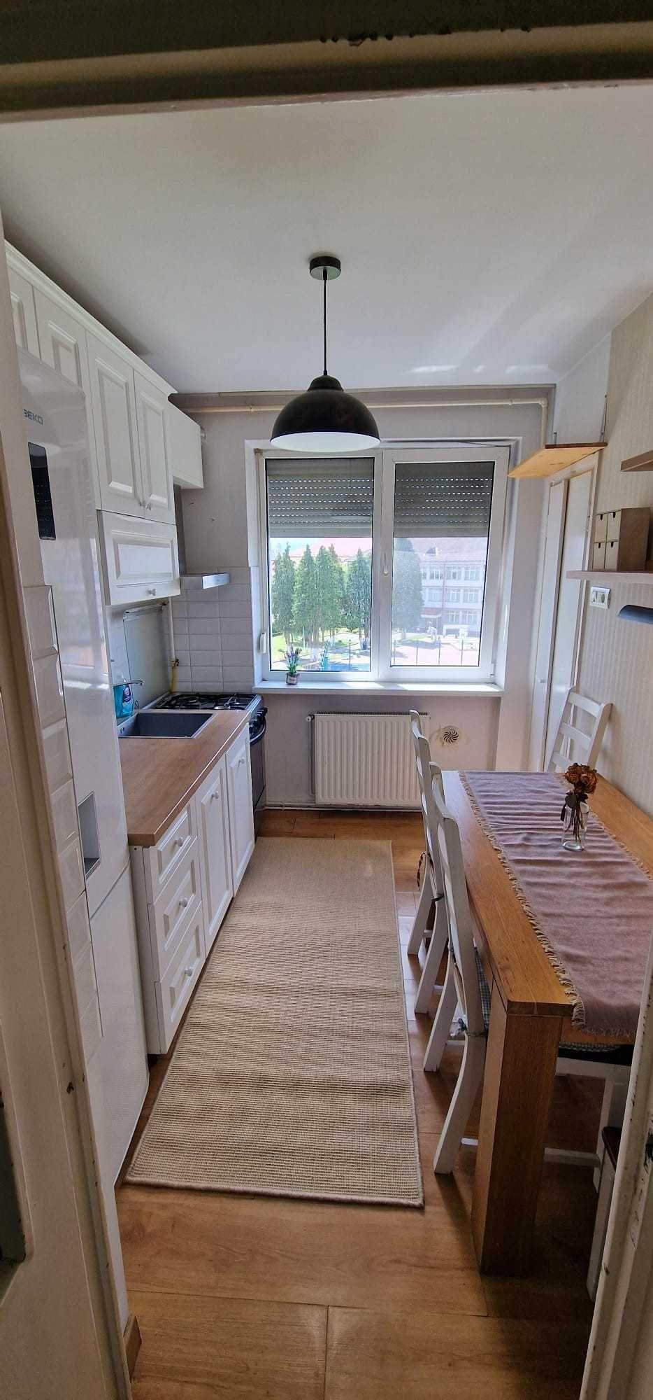 Inchiriez apartament 4 camere Baia Mare zona Gh. Marinescu - imagine 1