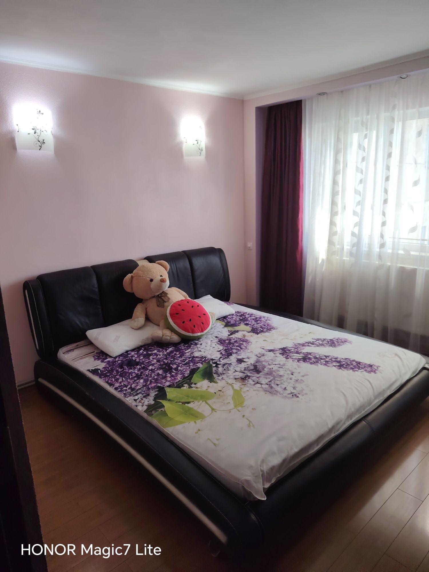 Inchiriez apartament Ostroveni