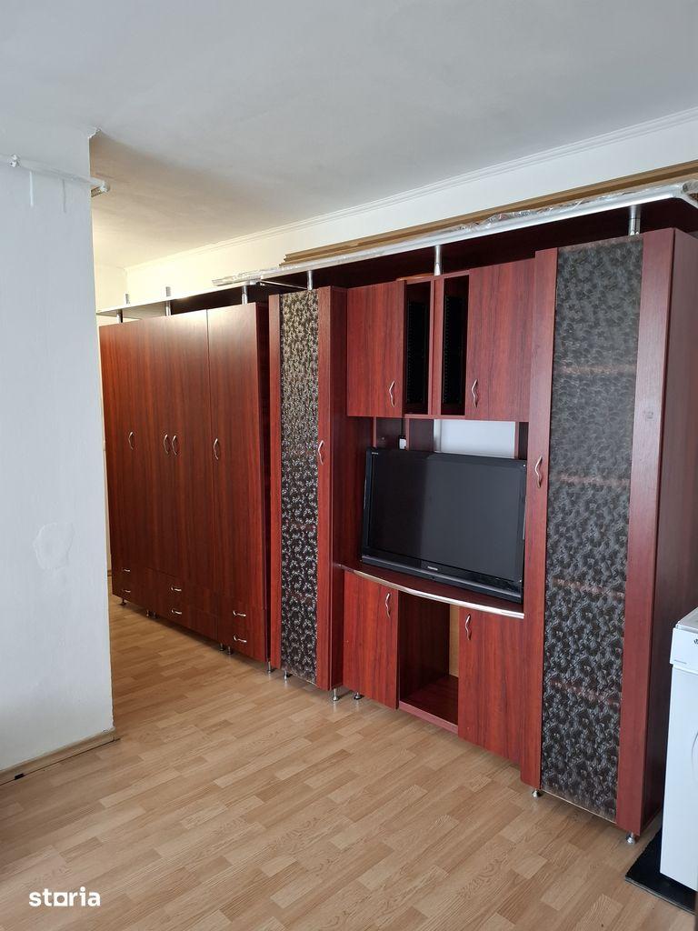 Vând apartament 2 camere - imagine 1