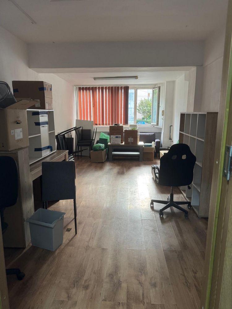 Inchiriez birou 24m2 Zona Nord Complex - imagine 1