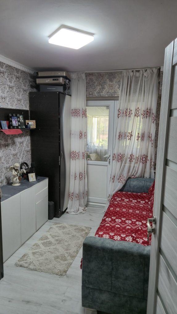 Apartament 3 camere Podul Roș - imagine 1