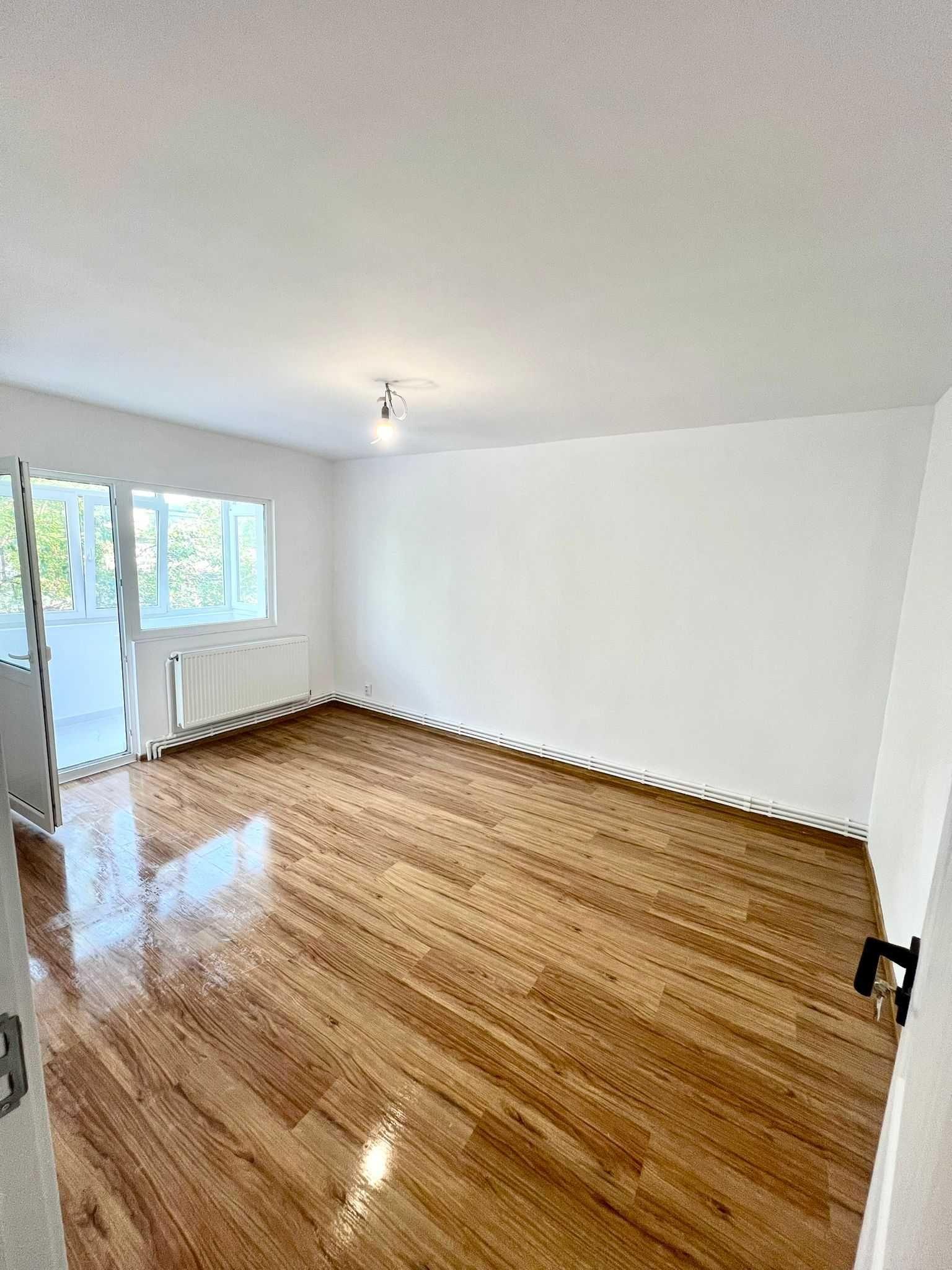 Apartament 4 camere Dacia etaj 1 - imagine 1