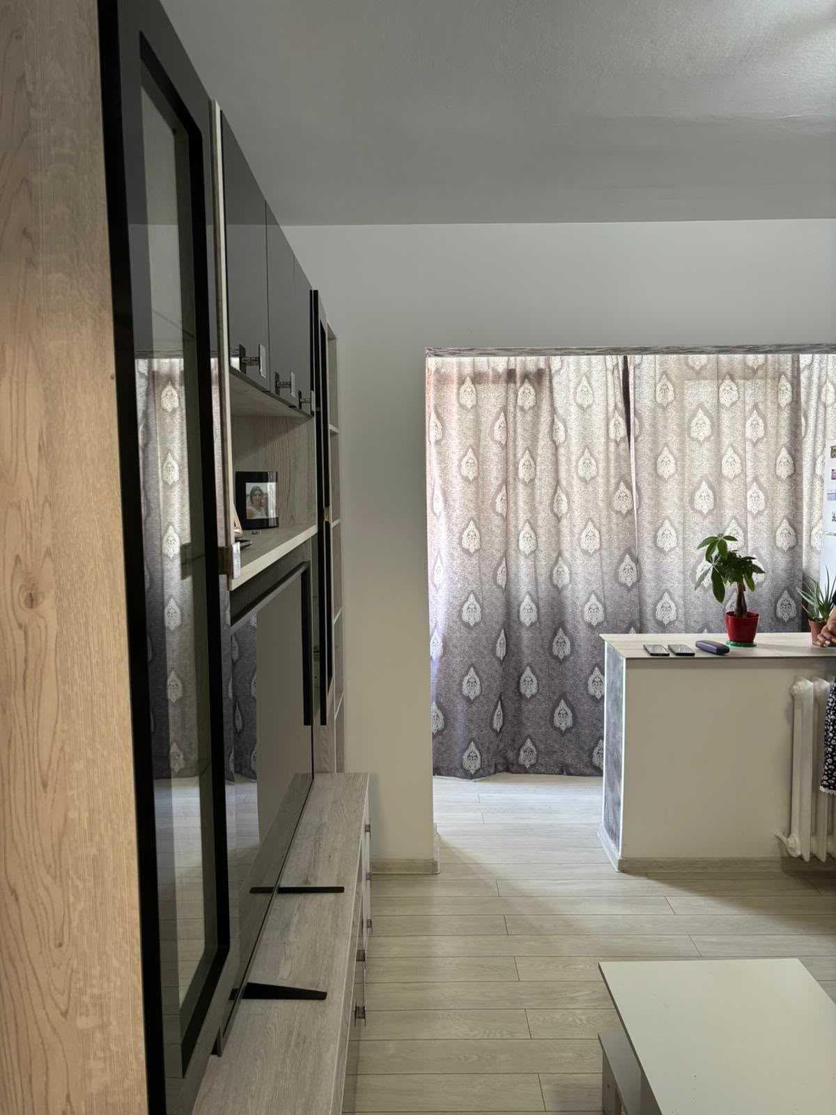 Persoana Fizica inchiriez Ap cu 2 camere in Faleza Nord 620 Euro