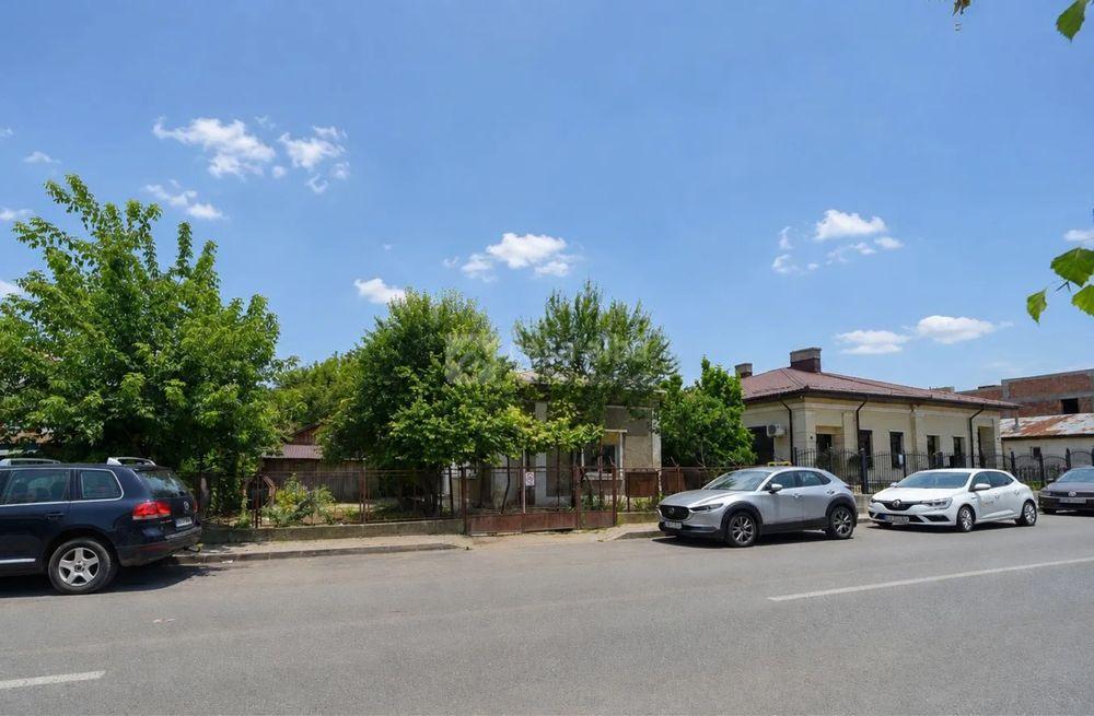 Casa plan parter posibilitate duplex Str Sararie 115 - imagine 1
