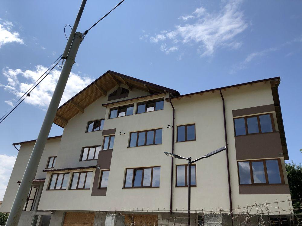 vand sau inchiriez spatii comerciale Iasi zona Tatarasi lac Venetiza - imagine 1