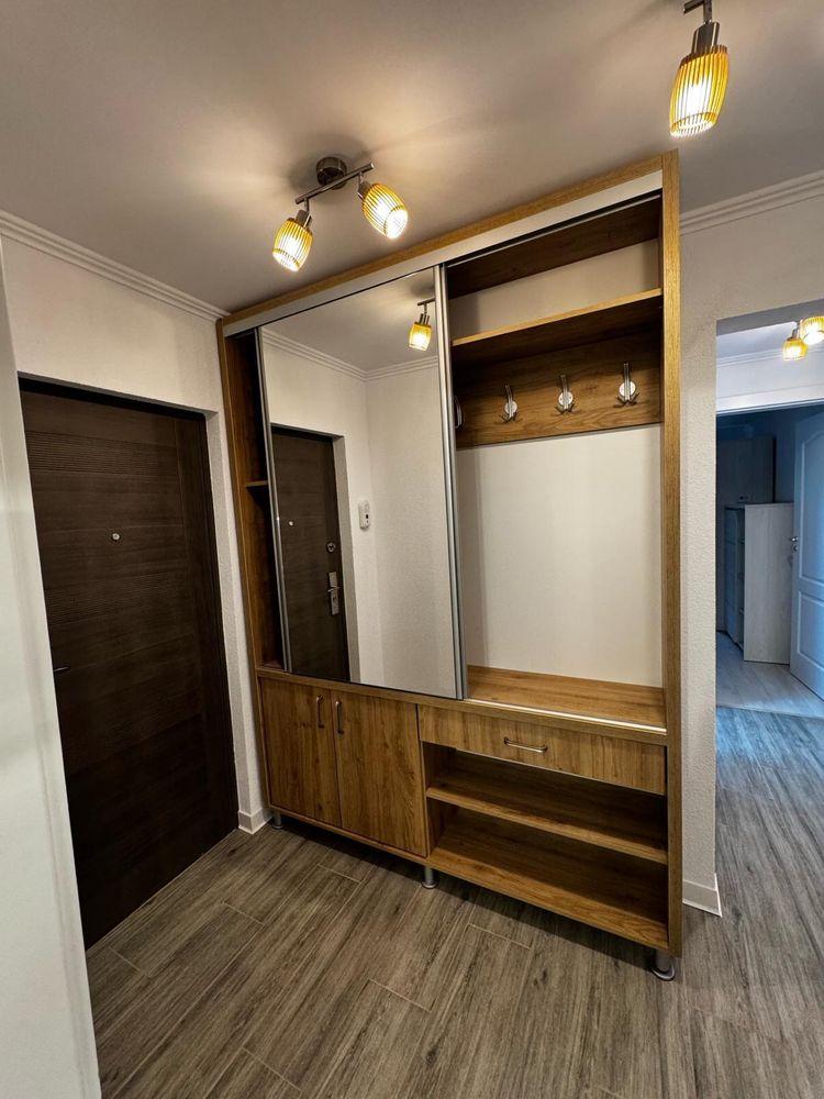Inchiriez apartament nou renovat pe malul muresului zona 300