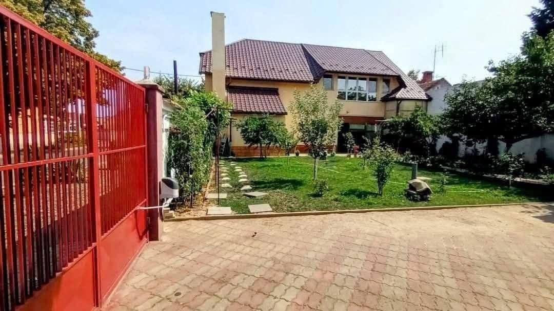 SUPERRR...OFERTĂ ,Valabilă pină in 30 augustVind casă zonă Intim