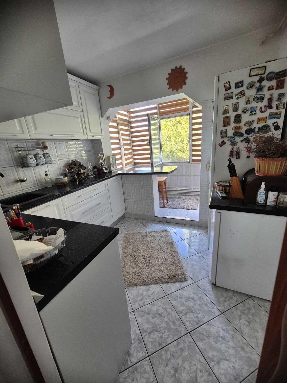 Proprietar – Apartament 3 camere decomandat, 75 mp, etaj 1/4, 2 balcoane – Zona Ciochinescu / Spiru Haret Unirii- Armata a2aBuzau - imagine 1