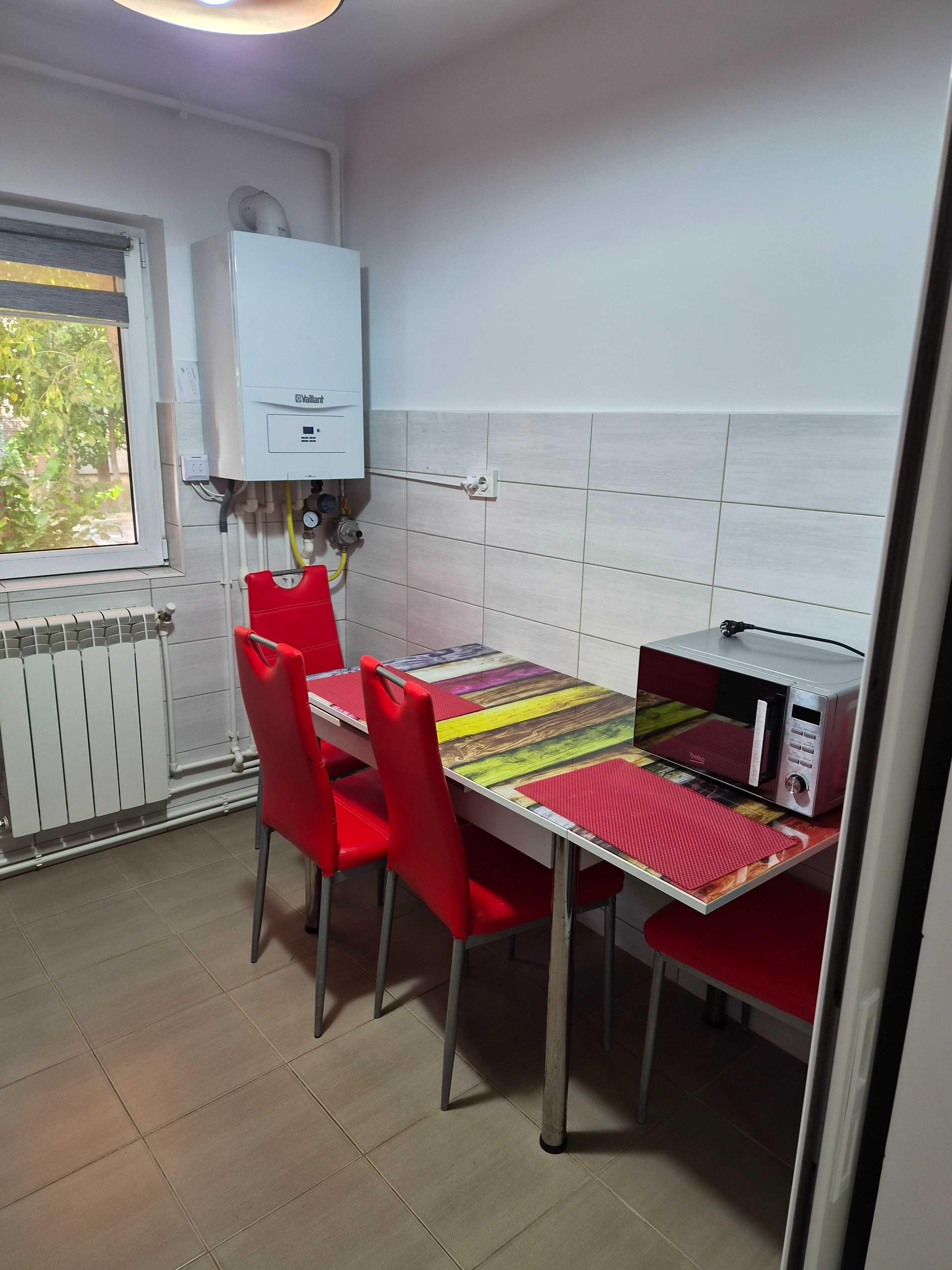 Inchiriez apartament 2 camere zona Spiru Haret- Unirii Sud - imagine 1