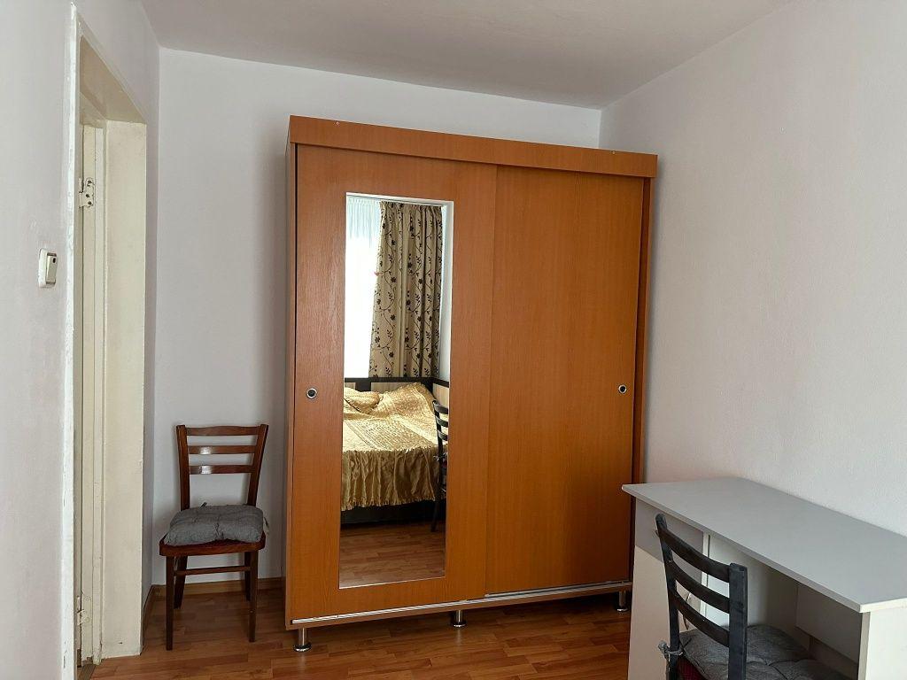 Apartament de închiriat