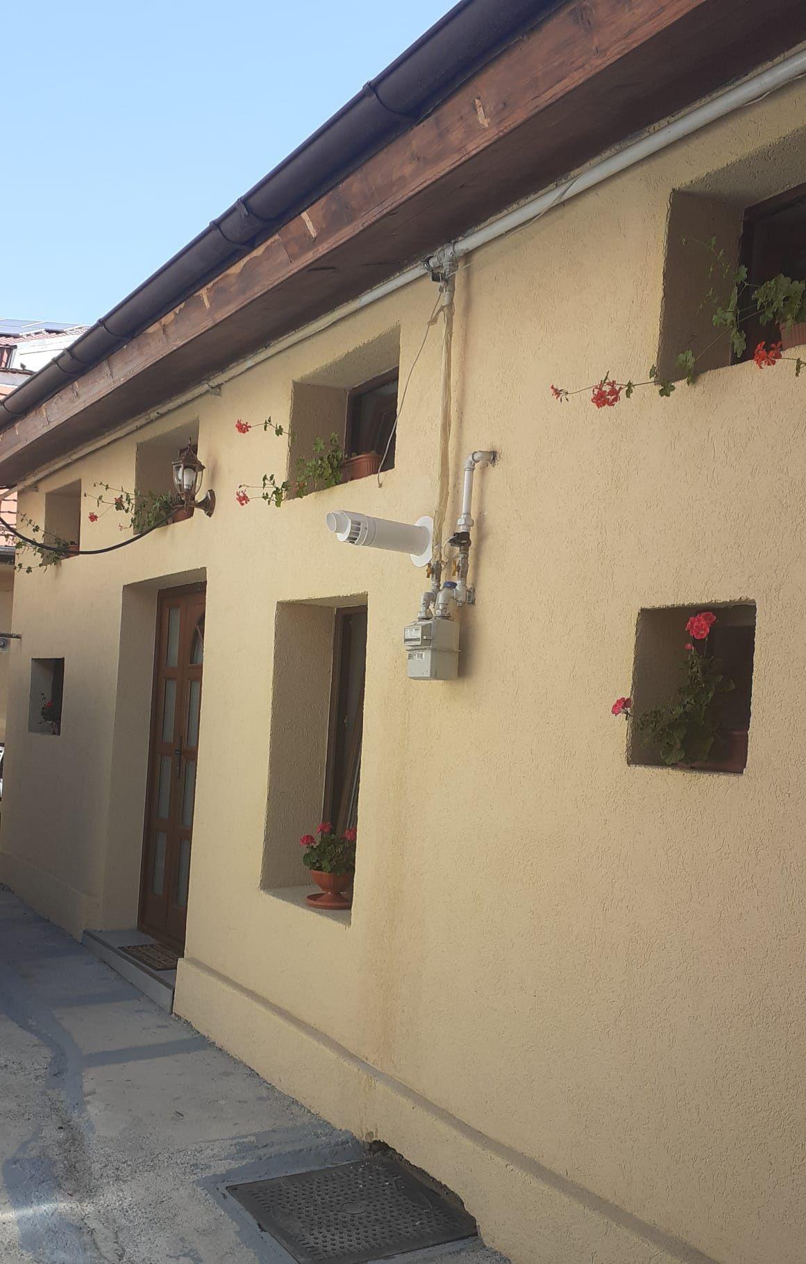 Proprietar, inchiriez sau vand apartament la casa  in Orasul de Jos în Sibiu - imagine 1