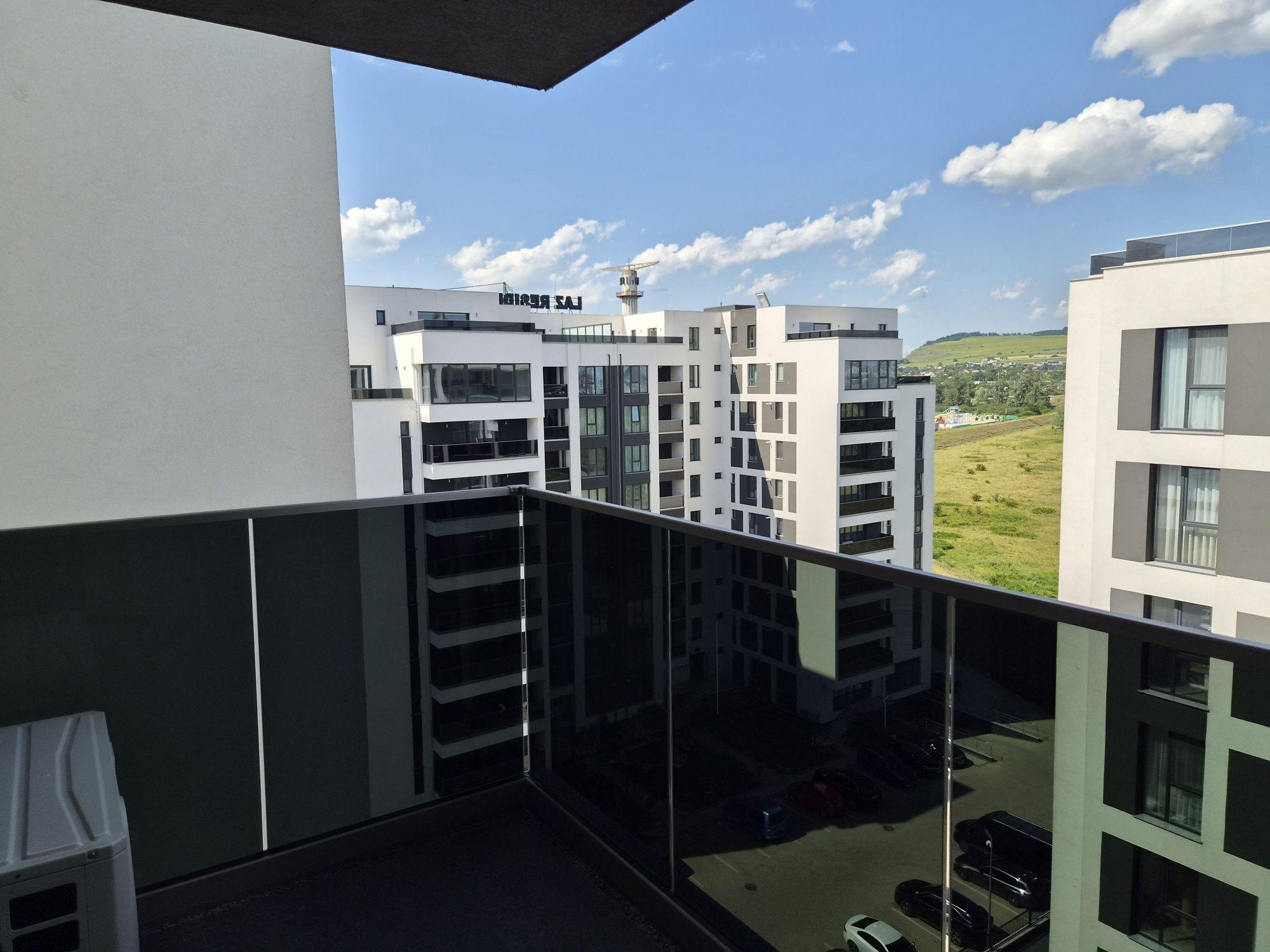 Vând apartament cu trei camere finisat - imagine 1