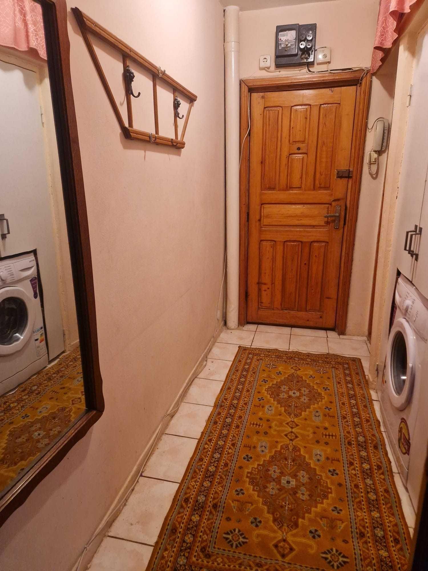 Ofer spre inchiriere apartament doua camere