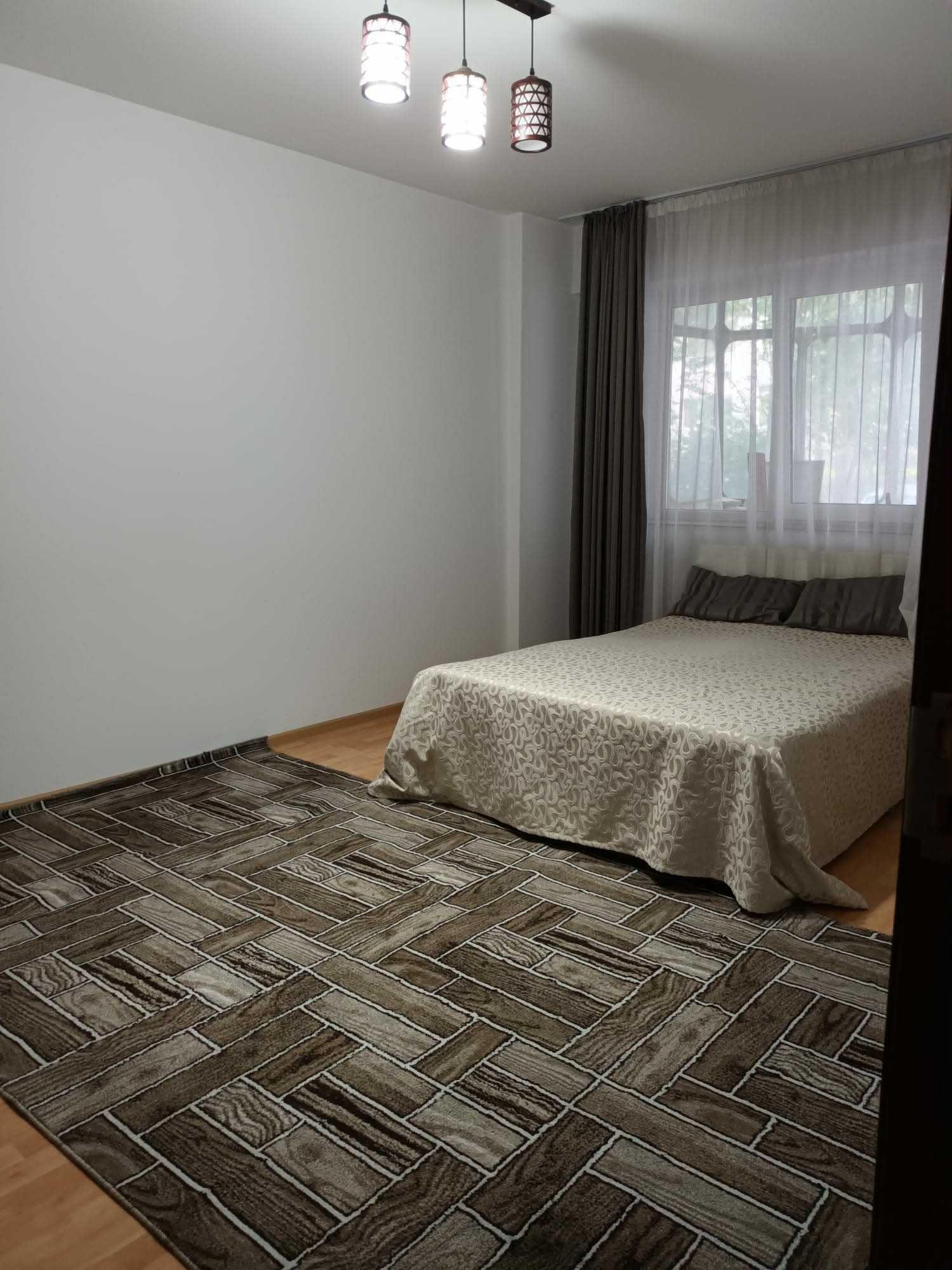 Apartament de închiriat 390€