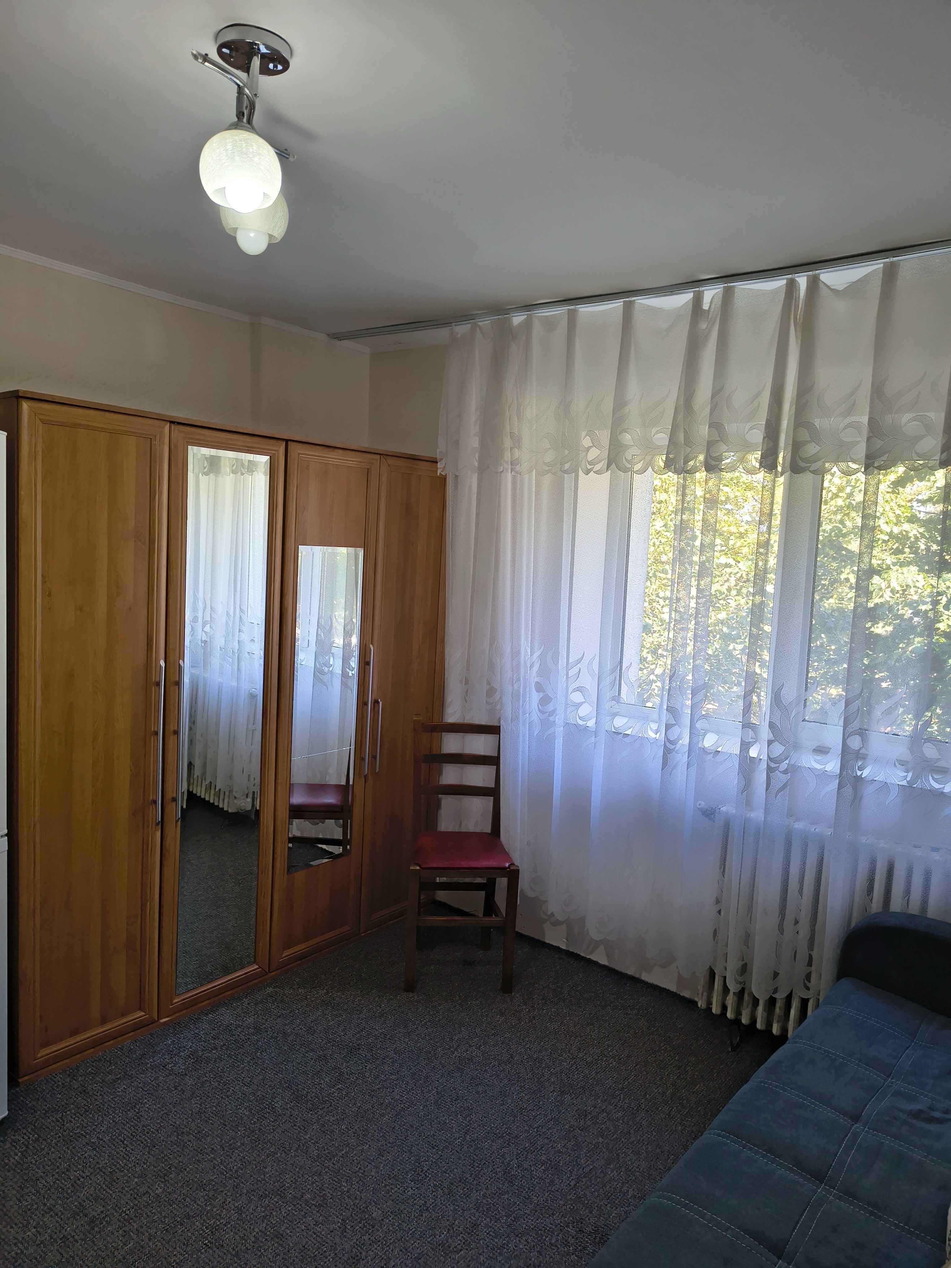 Vând sau închiriez Garsonieră confort 1 - imagine 1
