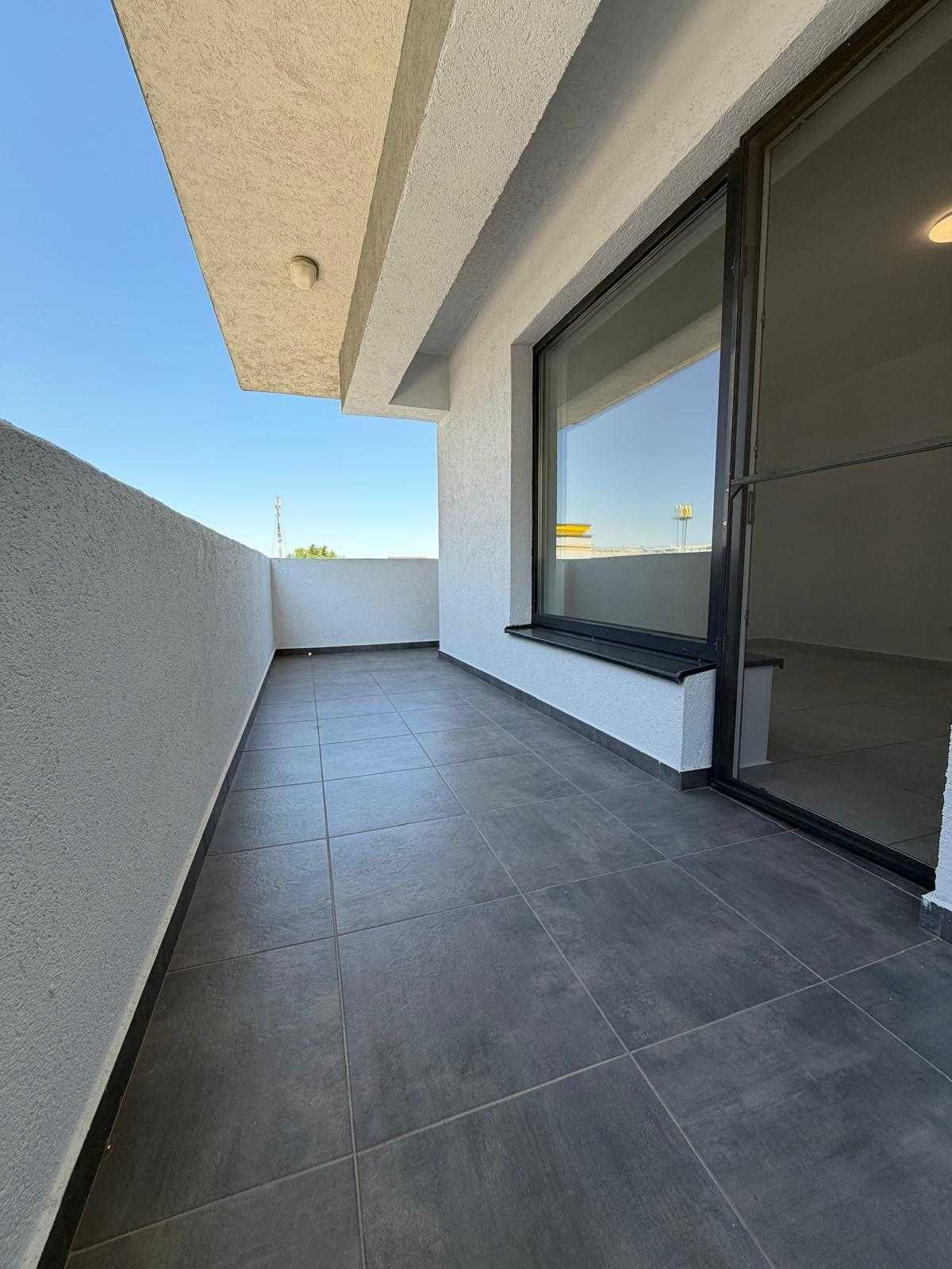 Vand apartament 3 camere McDonald's Cristalului Bragadiru cu 2 locuri parcare