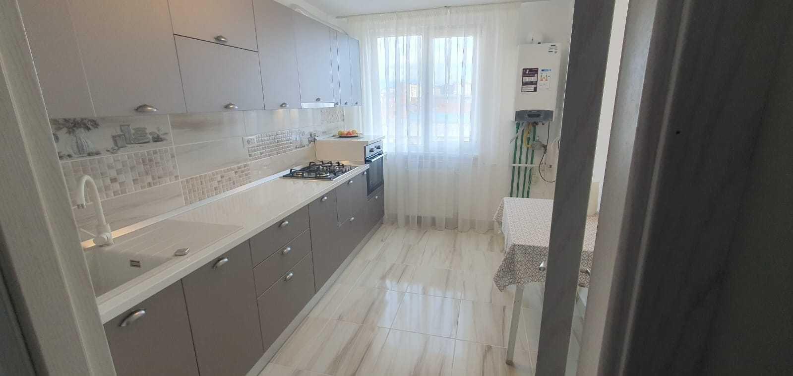 Închiriez apartament cu două camere - imagine 1