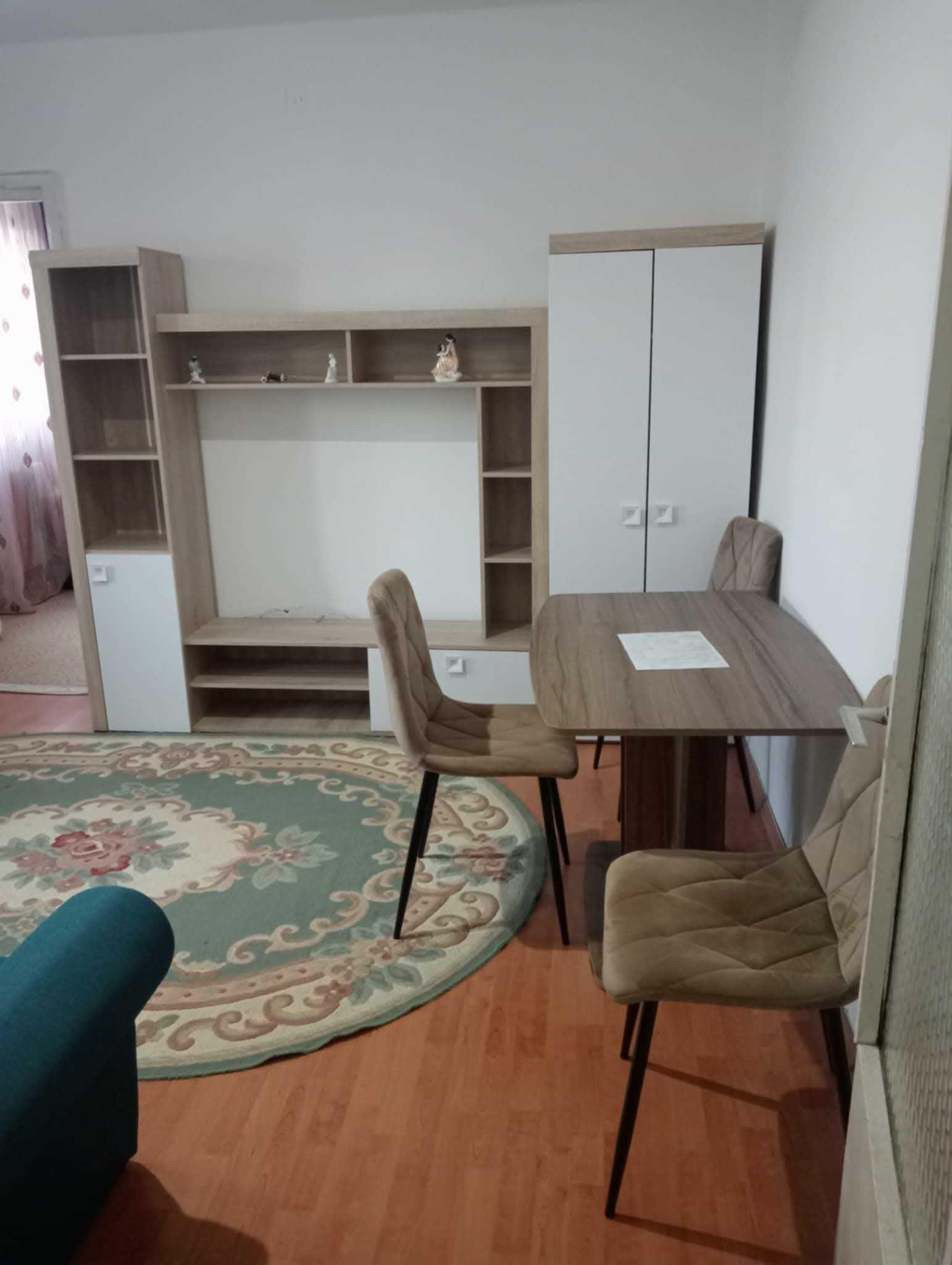 Apartament de închiriat
