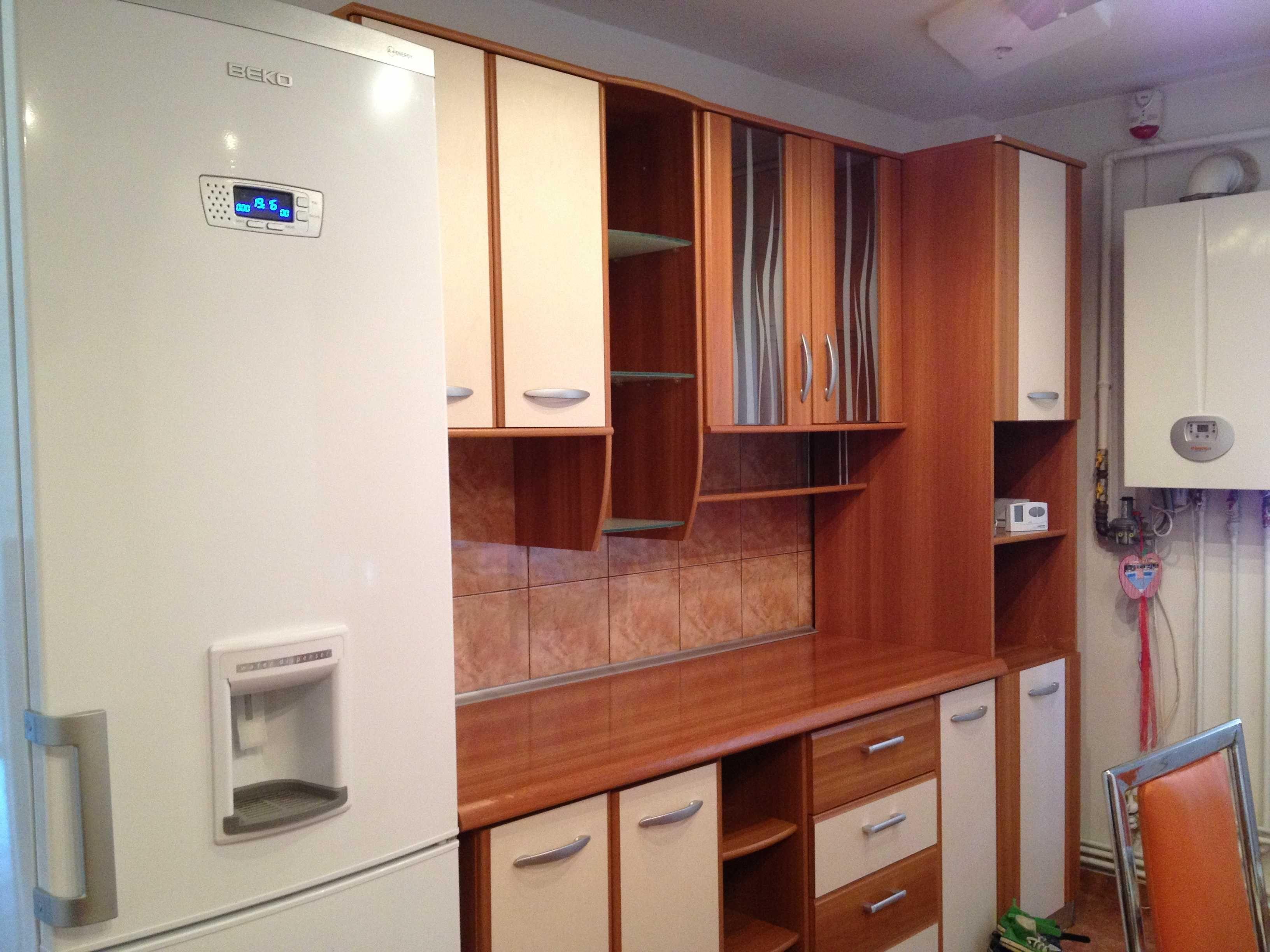 Apartament deosebit de inchiriat - 2 camere - zona Spital - imagine 1