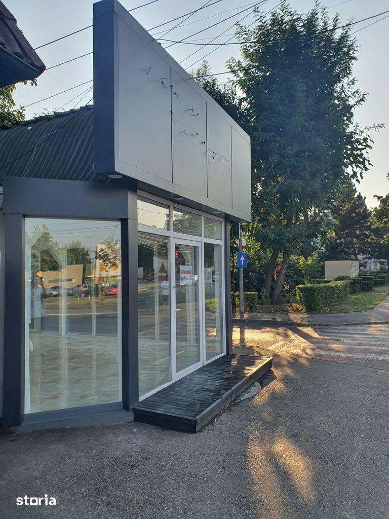 Spatiu comercial de inchiriat in zona centrala - imagine 1