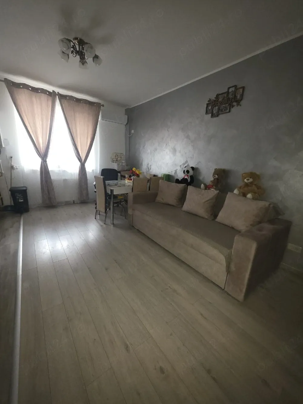 Vand apartament 2 camere - imagine 1