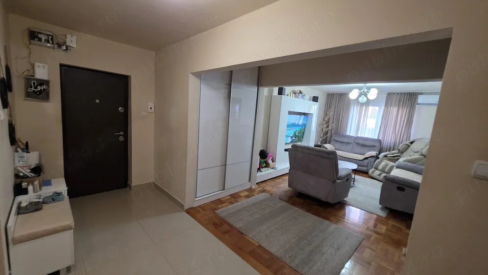 Persoana Fizica vand apartament cu 3 camere 100 mp - imagine 1