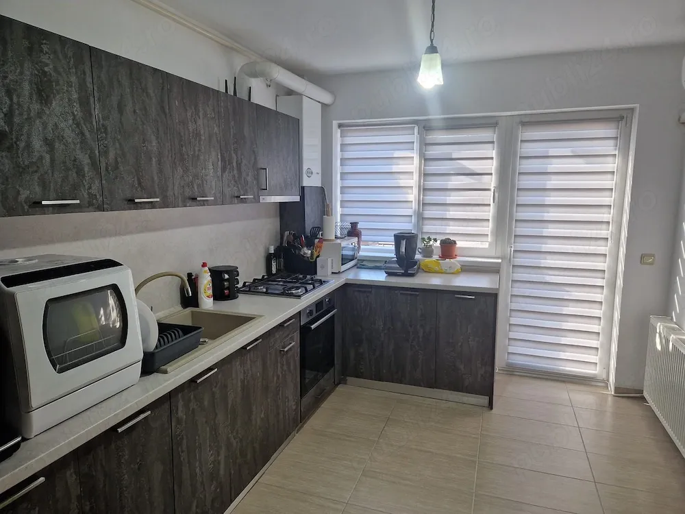 Apartament modern 2 camere, 46 mp + Parcare - Str. Muzeul Apei, Floresti - imagine 1