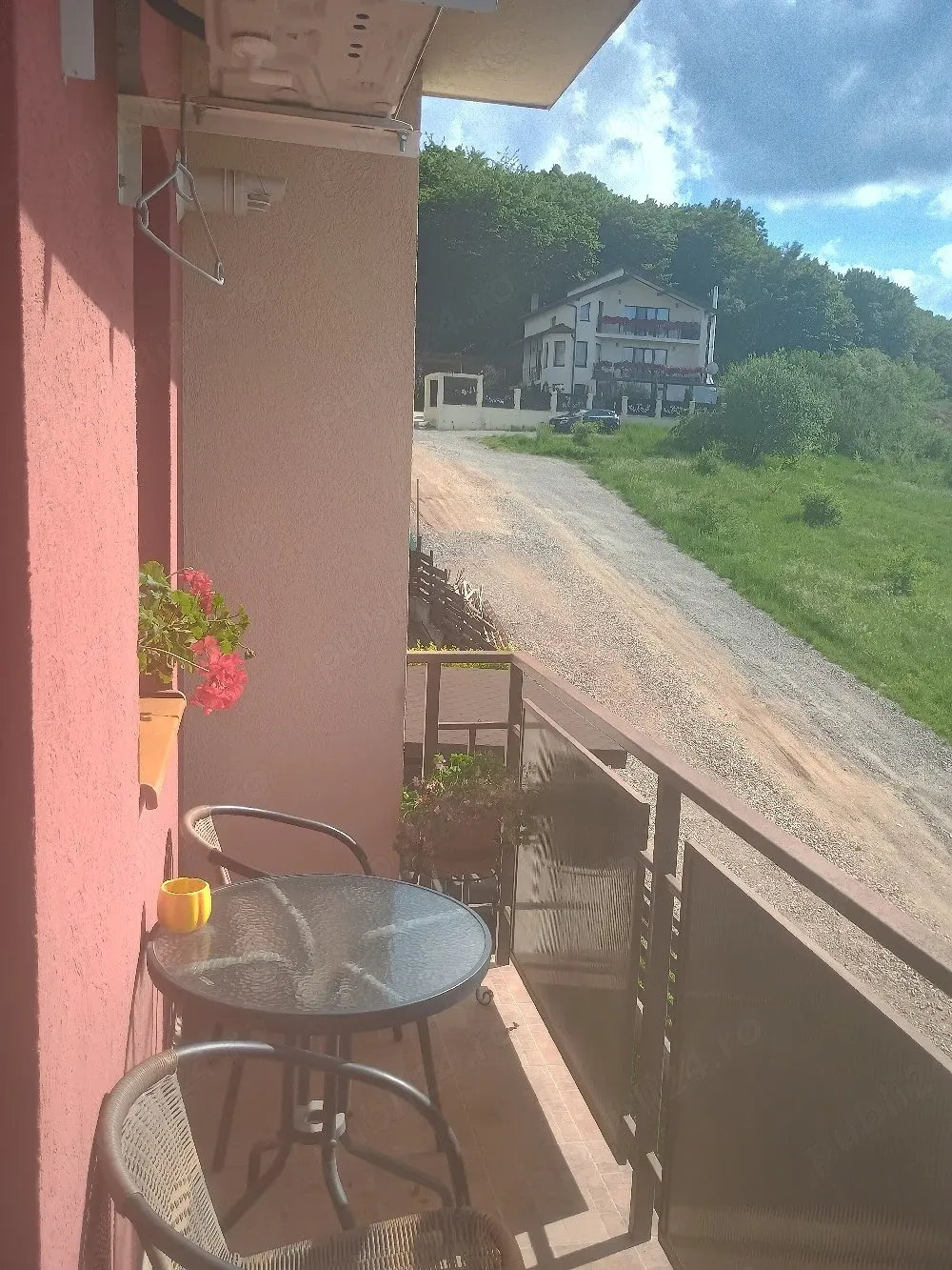 Apartament 3 camere de vânzare str.Sub Cetate Florești - imagine 1