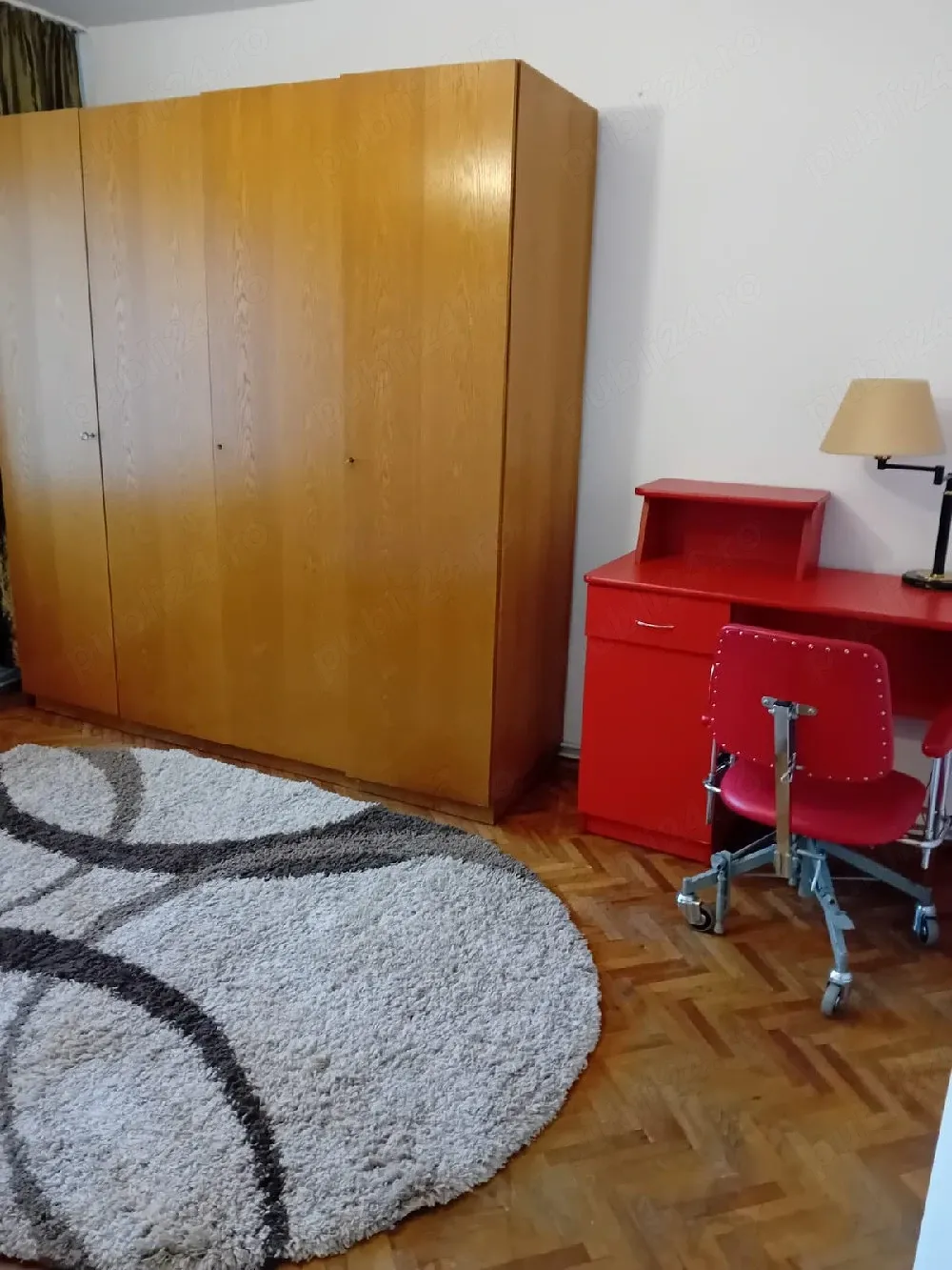 Dau în chirie apartament 3 camere - imagine 1
