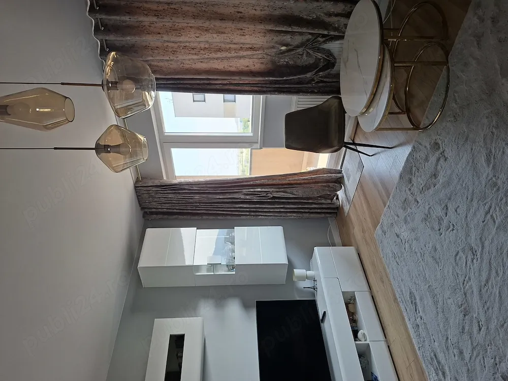 Vând apartament 2 camere,  str.Nucului,  Brașov - imagine 1