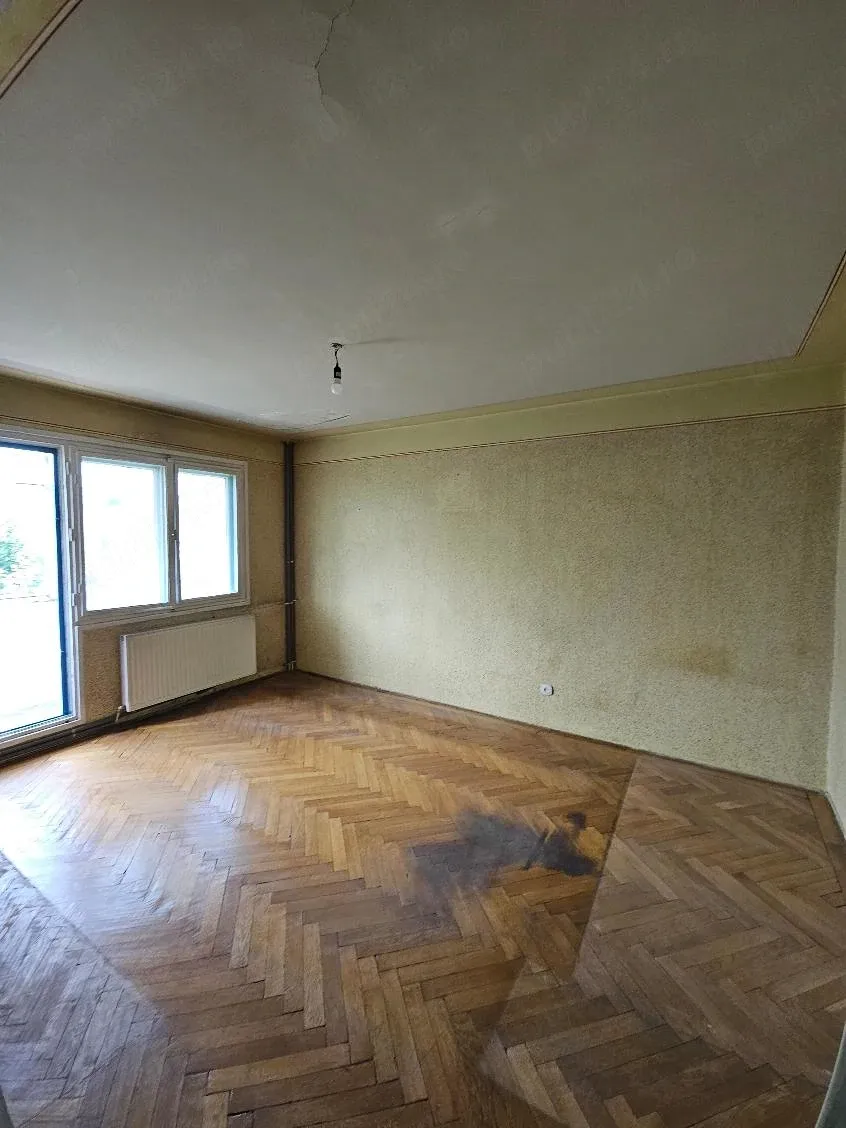Proprietar   De vânzare apartament cu 2 camere decomandate, str. Uranus, Astra, Brașov - imagine 1