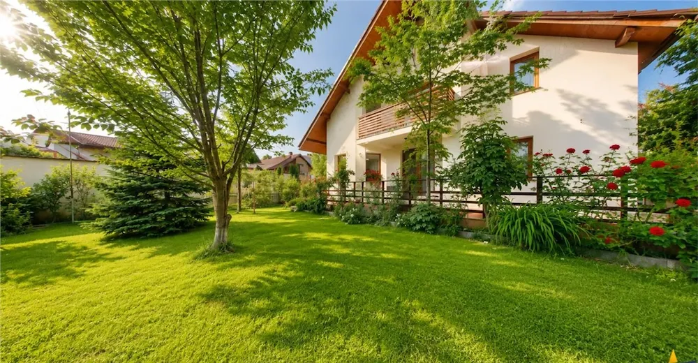 PROPRIETAR,vand vila 6 camere in Brasov,doua nivele situata langa Coresi,str Axente Banciu - imagine 1