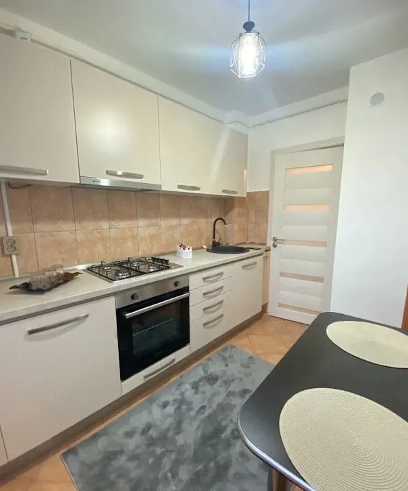 central BRASOV chirie apartament cu 2 camere - imagine 1