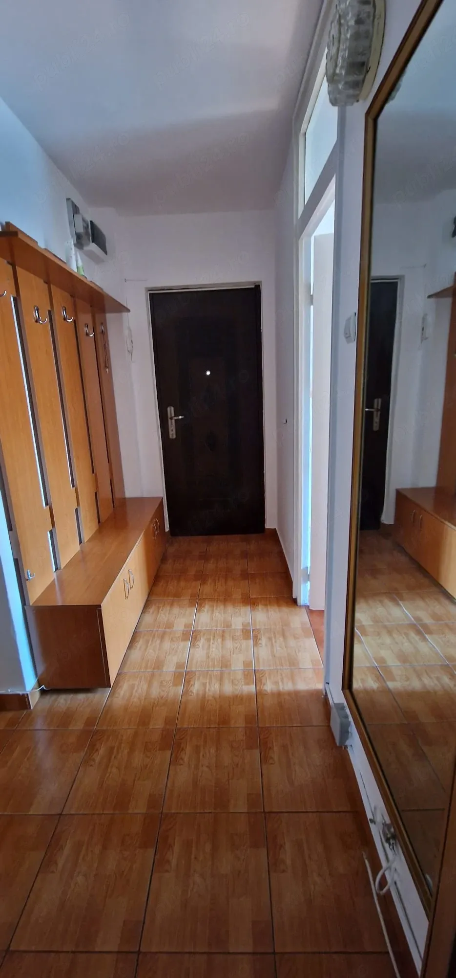 Apartament de închiriat - imagine 1