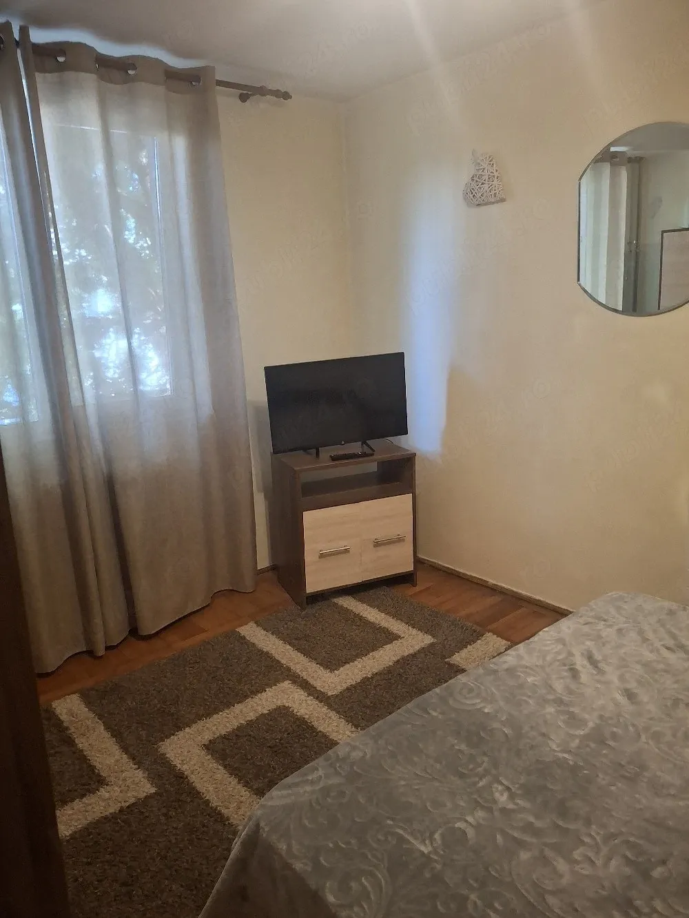 inchiriez apartament - imagine 1