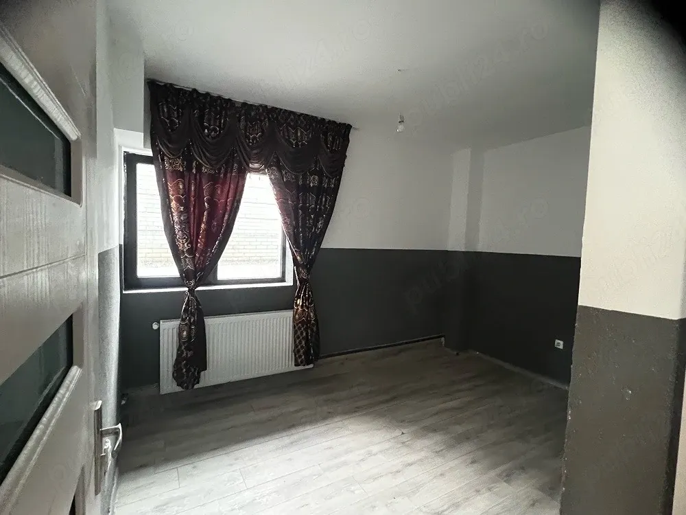 vand apartament craiova zona 1 Mai - imagine 1