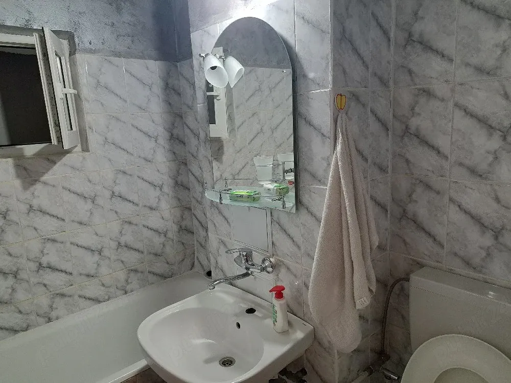 Apartament cu 2 camere decomandate situat în Brazda lui Novac Et 2 "Craiova "