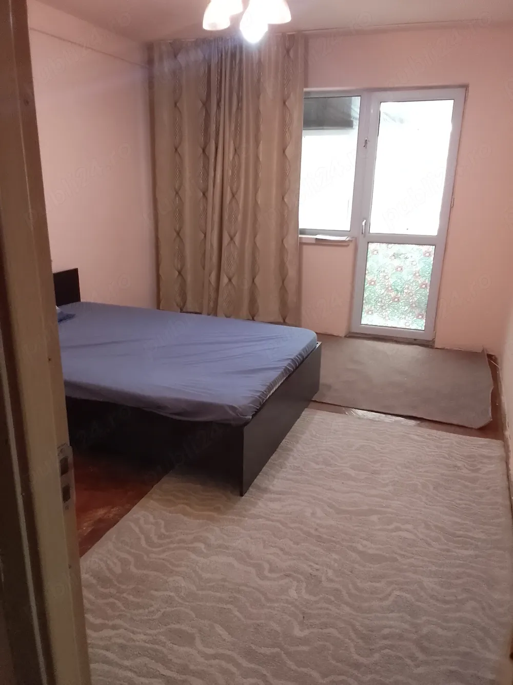 Apartament cu trei camere - imagine 1
