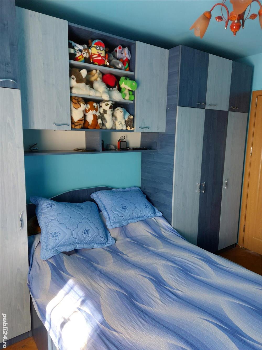 Proprietar,vand ap. cu 3 camere decomandat,Rovine,bilateral . - imagine 1