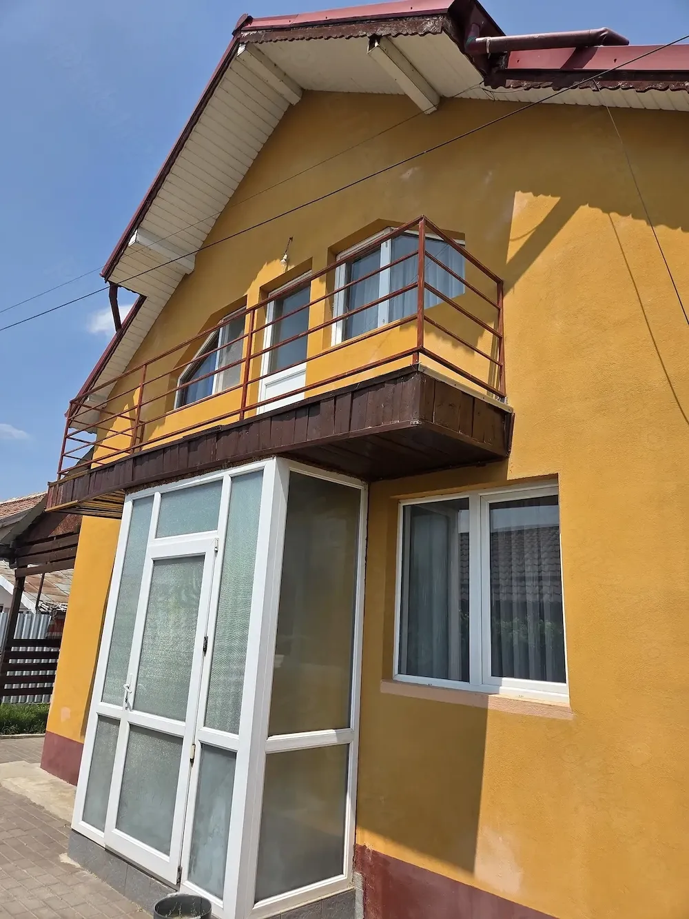 Casa de vanzare (p+m) sau schimb cu apartament plus diferenta - catargiu - imagine 1