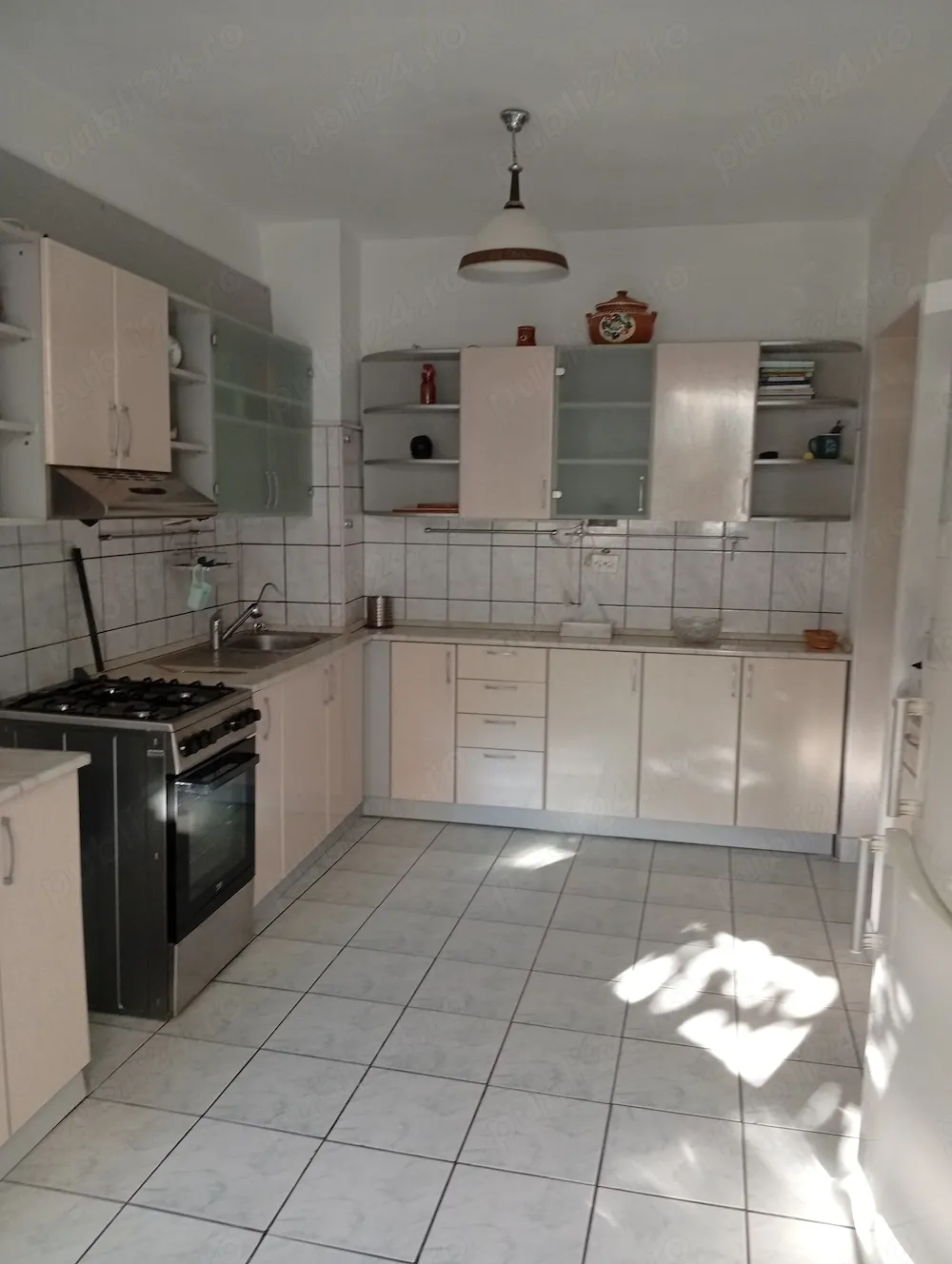 Chirie apartament - imagine 1
