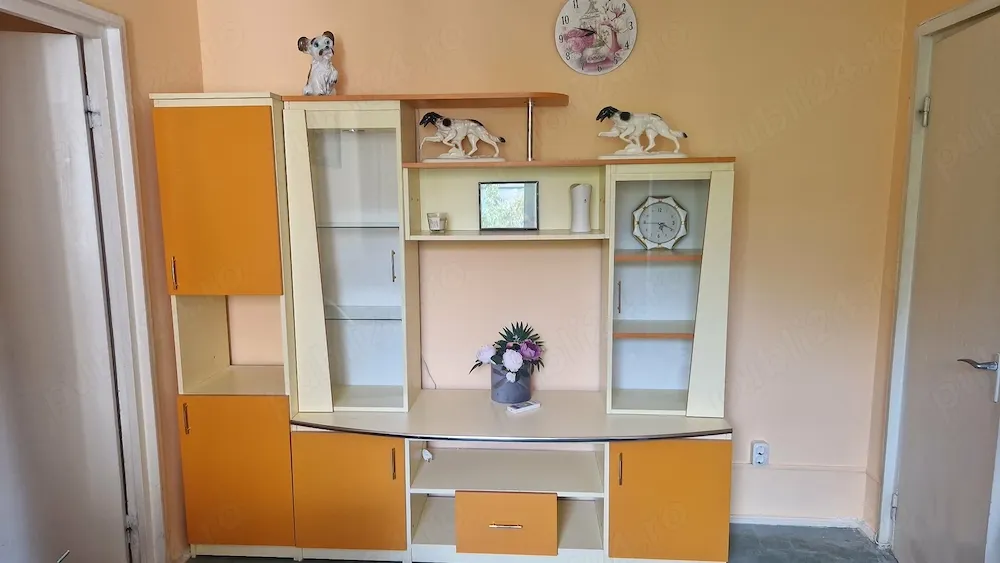 Inchiriez apartament cu 2 camere, Etajul 3,Rogerius - imagine 1