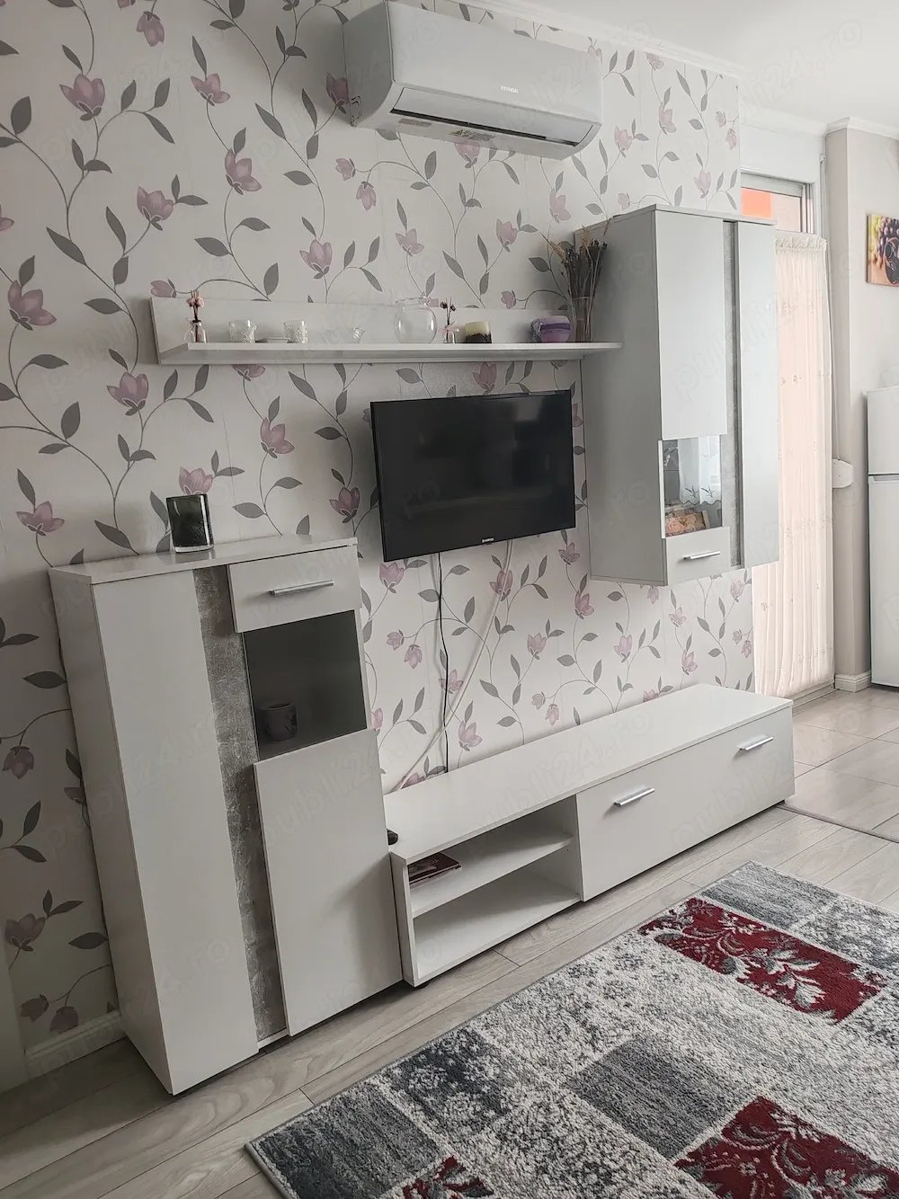 Închiriere apartament - imagine 1
