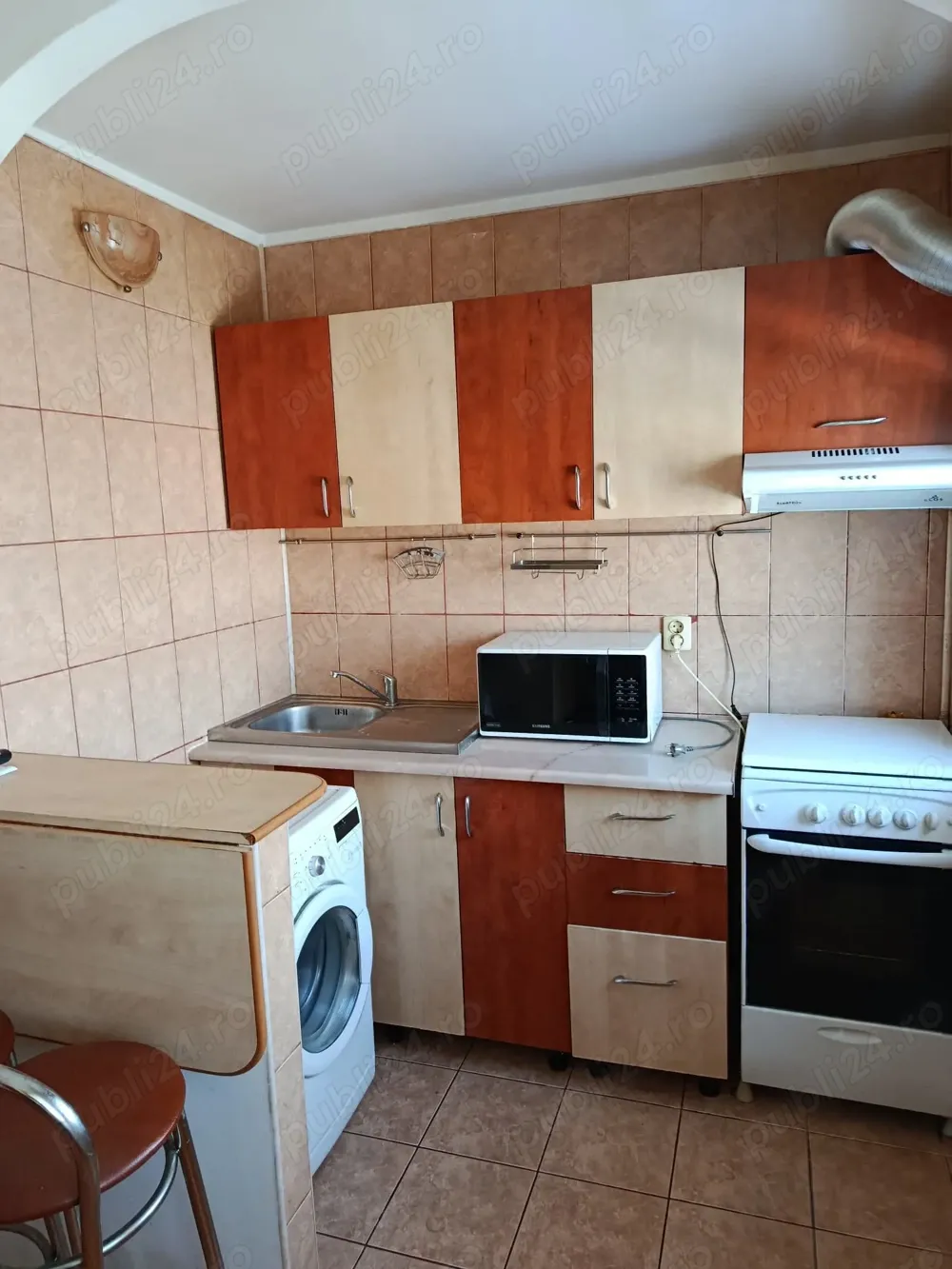 Garsonieră de închiriat   Sud, Strada Cozia   Etaj 3 - imagine 1