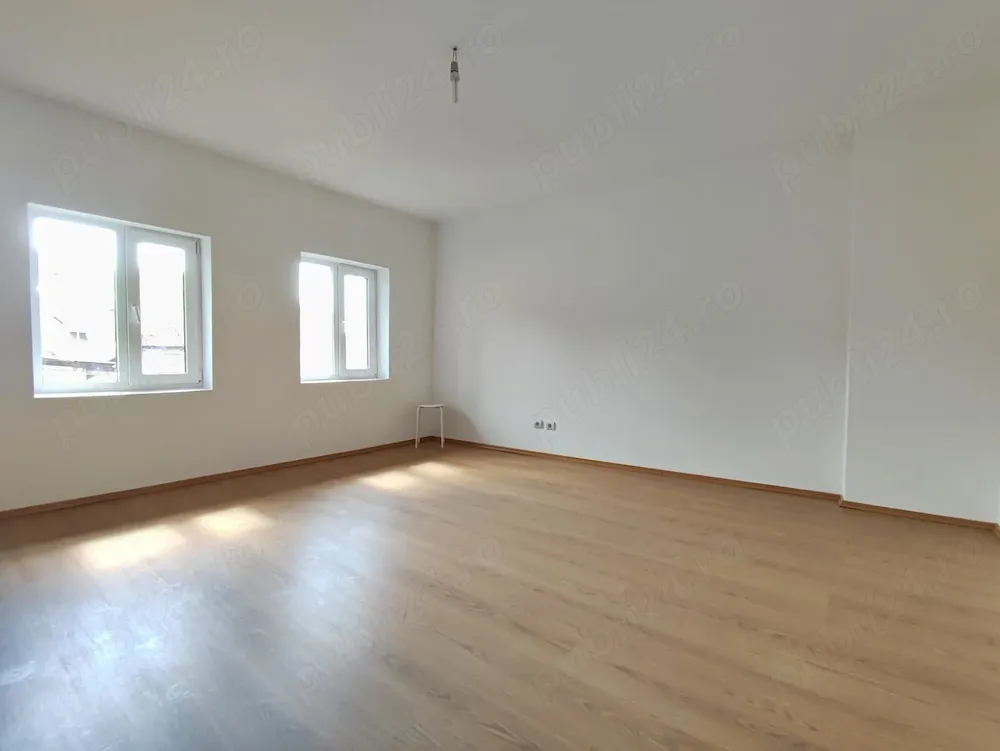 Proprietar inchiriez apartament 2 camere, central, in vila la curte, sector 1, str Maramures, 58 mp - imagine 1