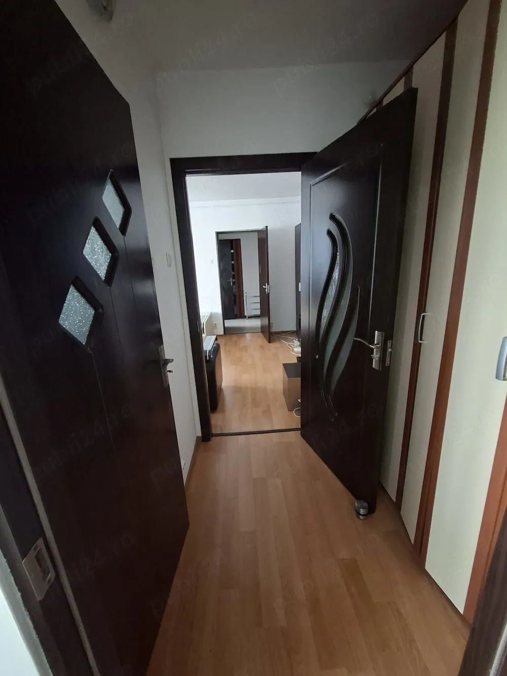 Apartament - imagine 1